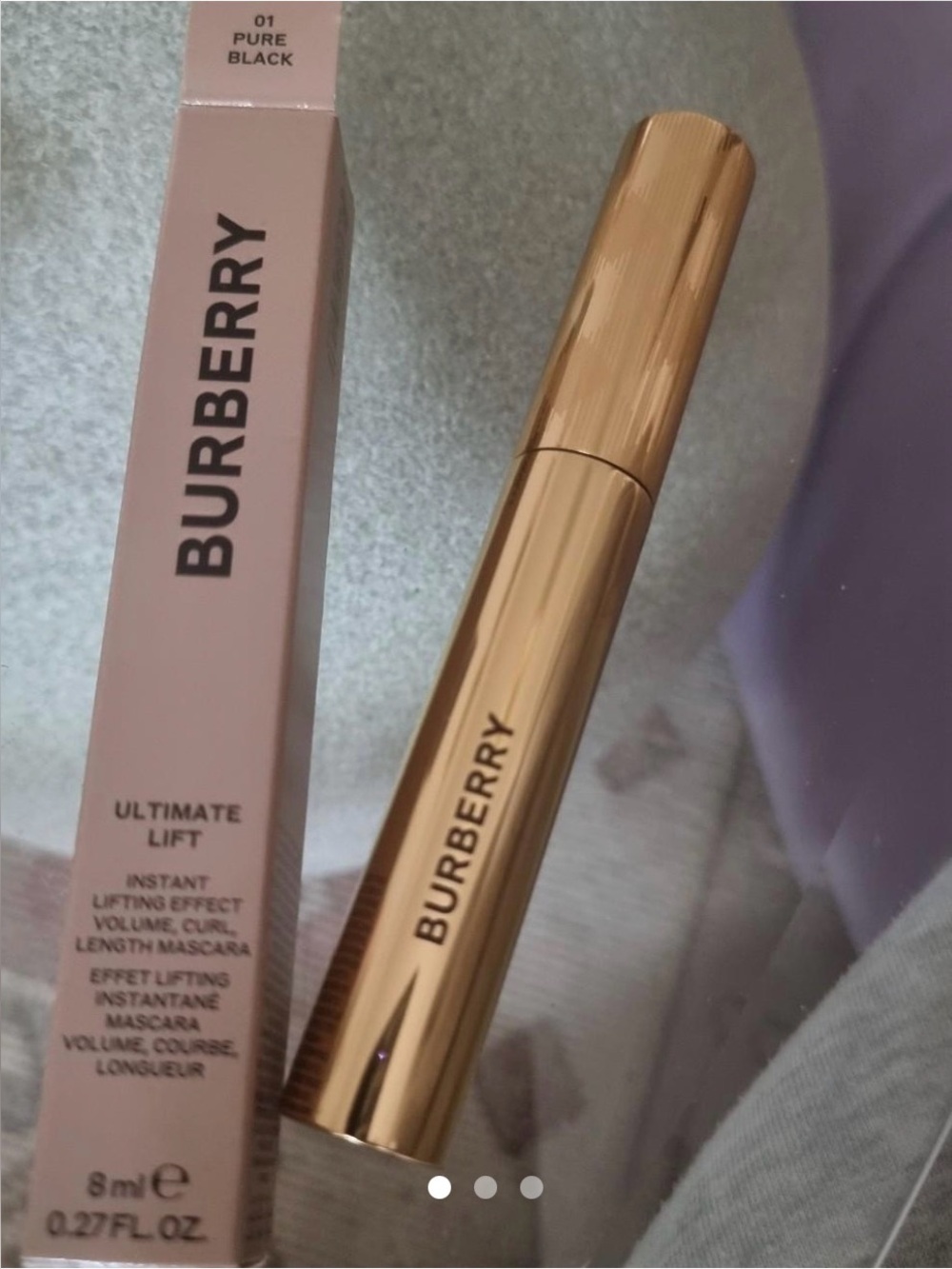 Burberry Ultimate Lift Mascara in Pure Black.